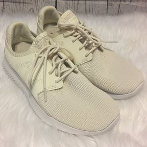 Women’s New Balance Fuel Core Coast shoes size 7.5